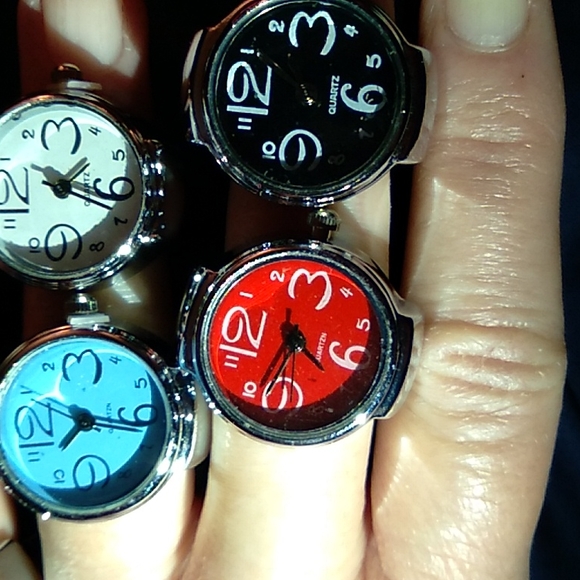 NEW - Ring With Watch - black - stretches - Picture 7 of 8